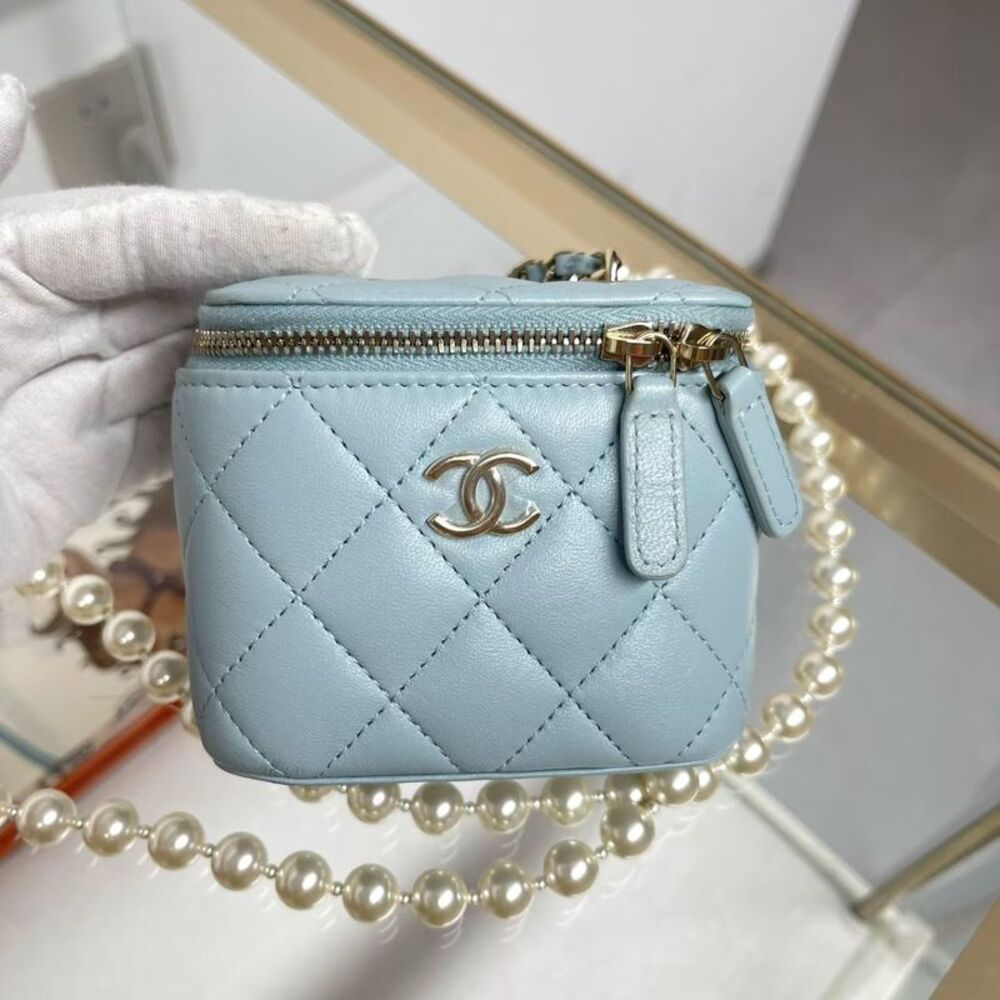 Chanel Women Pre-Loved Bag Very Good Condition